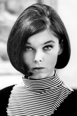Photo of Yvonne Craig