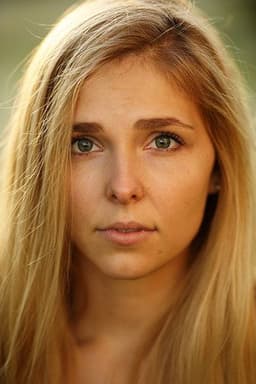 Photo of Claudia Dzienny
