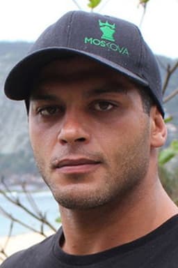 Photo of Ricardo Arona