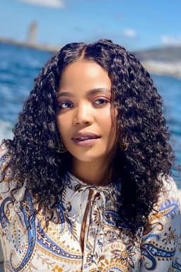 Photo of Terry Pheto