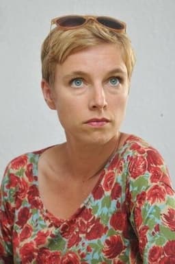 Photo of Clémentine Autain