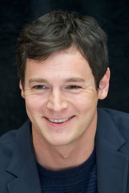 Photo of Benjamin Walker