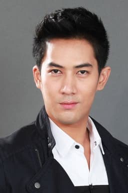 Photo of Atirutt Singhaaumpol