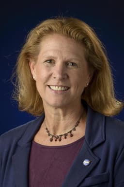 Photo of Lori Glaze