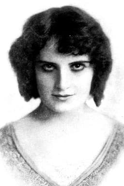 Photo of Edna Maison