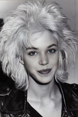 Photo of Carrie Hamilton