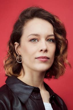 Photo of Paula Beer