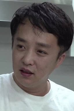 Photo of Tae Bong