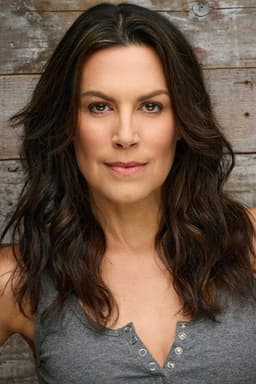 Photo of Laura McLauchlin