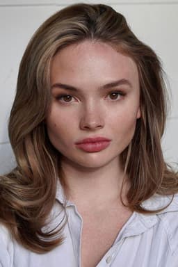 Photo of Natalie Alyn Lind