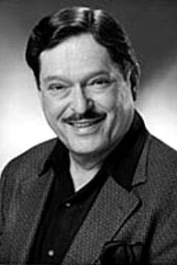 Photo of Raúl Dávila