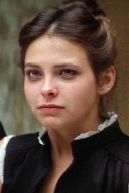 Photo of Alyson Best