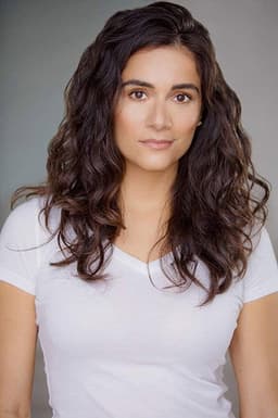 Photo of Nazanin Nour