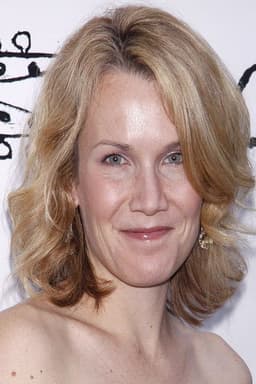 Photo of Erin Dilly