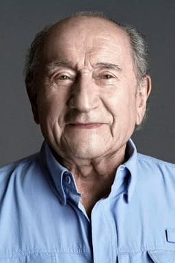 Photo of Luis Alarcón