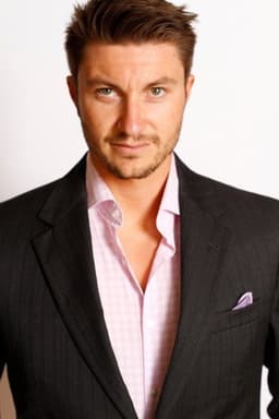 Photo of Chris Hayes