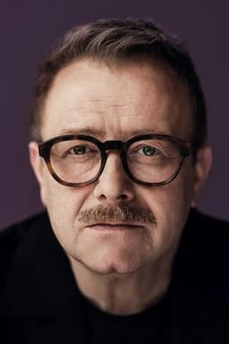 Photo of Olaf Lubaszenko
