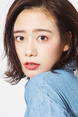 Photo of Shiori Yoshida