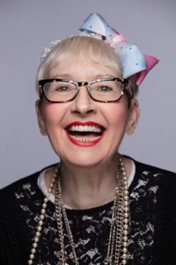 Photo of Su Pollard