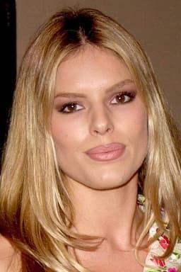 Photo of Layla Roberts