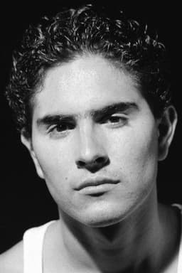 Photo of Gilbert Luna