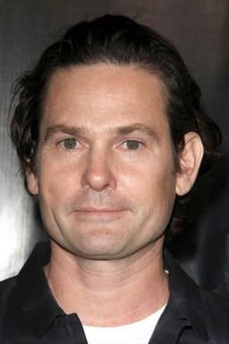 Photo of Henry Thomas