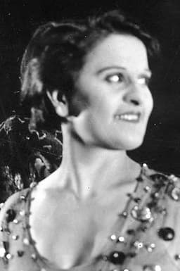 Photo of Carmen Phillips