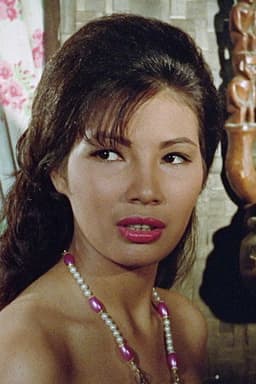 Photo of Eva Darren