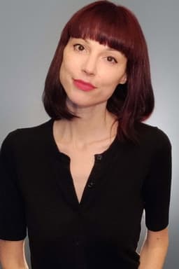 Photo of Sarah Scheffer