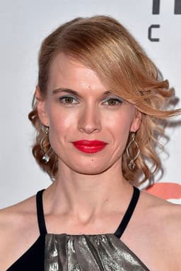Photo of Christine Horne
