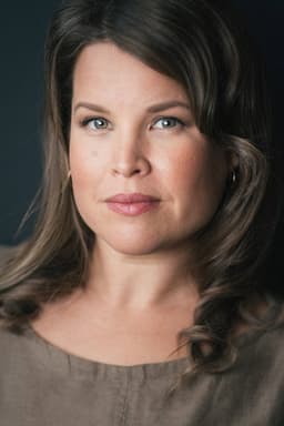 Photo of Lindsay Gibson