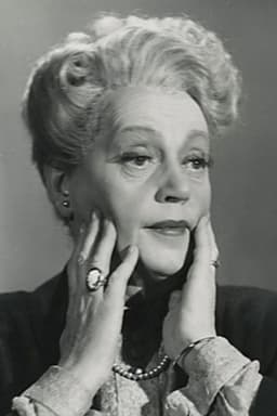 Photo of Maria Garland