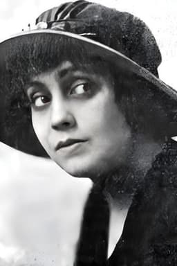 Photo of Mildred Manning