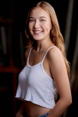 Photo of Zoe Fraser