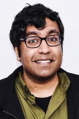 Photo of Hari Kondabolu