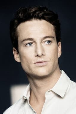 Photo of Alexander Fehling