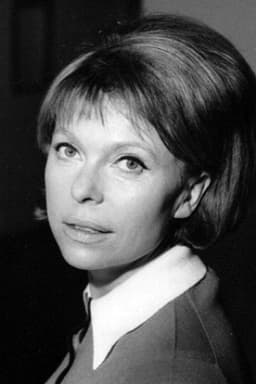 Photo of Margot Leonard