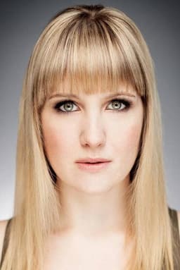 Photo of Nikki Wallin