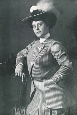 Photo of Olga Limburg