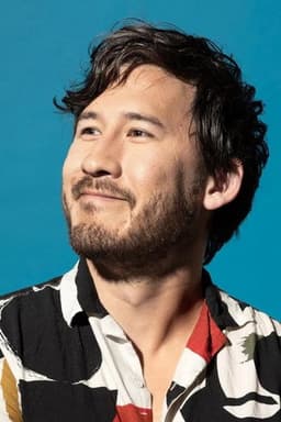 Photo of Mark Fischbach