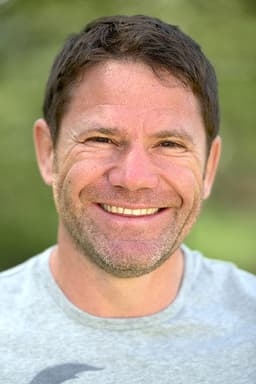 Photo of Steve Backshall