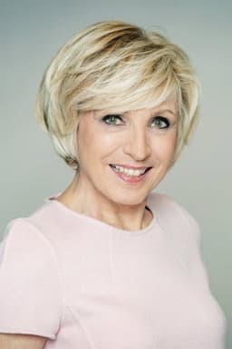 Photo of Évelyne Dhéliat