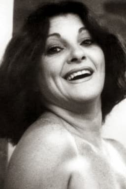 Photo of Yara Amaral