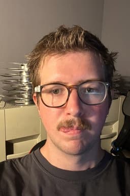 Photo of Lee Emmerich