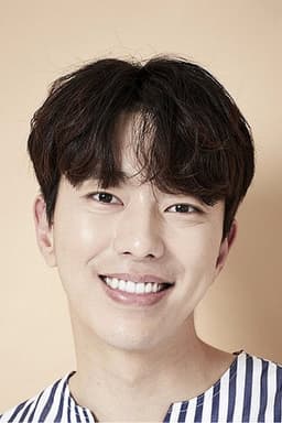 Photo of Yoon Hyun-min