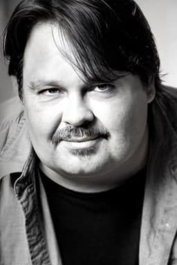 Photo of Eric Loomis