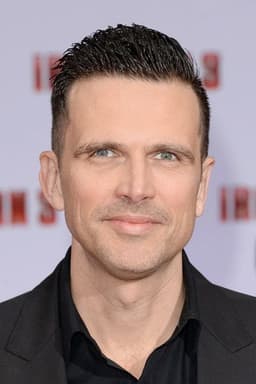 Photo of Ashley Hamilton