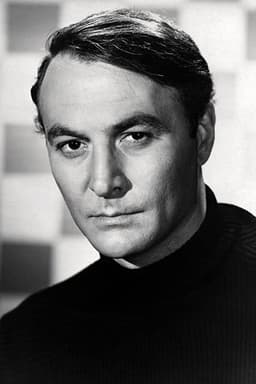 Photo of Robert Loggia