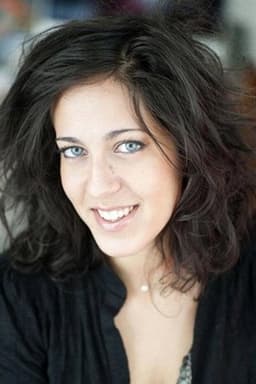 Photo of Alexandra Roth