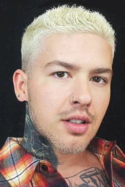 Photo of Travis Mills